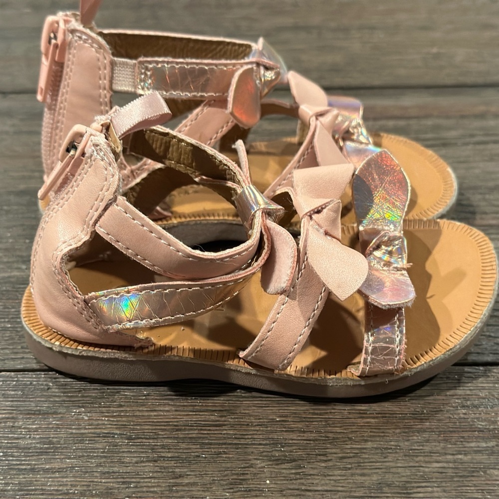 OshKosh B'Gosh‎ Girls Pink Iridescent Bow Sandals, Sz 6